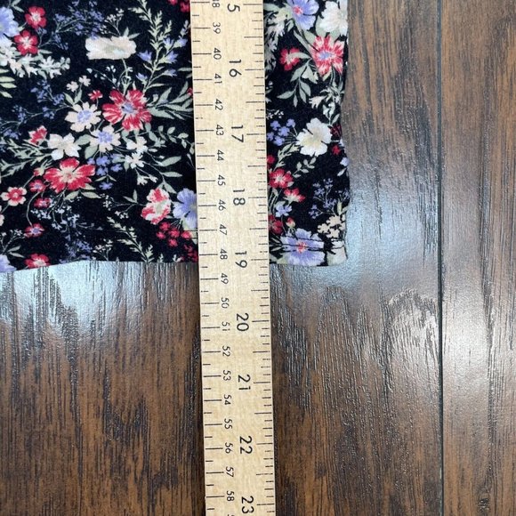 American Eagle Crop Top Small Black Floral Flutter Sleeve Cotton Casual Women's - Picture 9 of 11